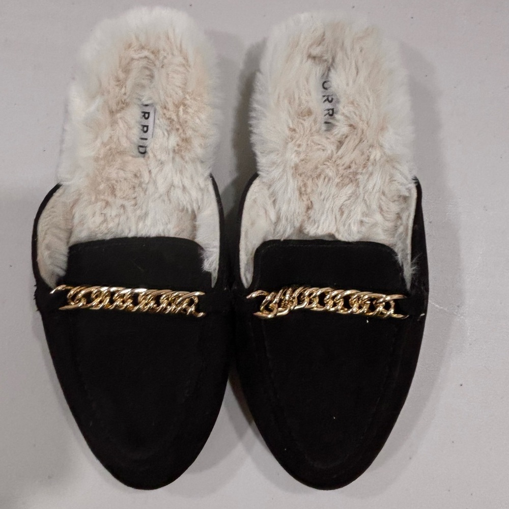 TORRID FUR MULES